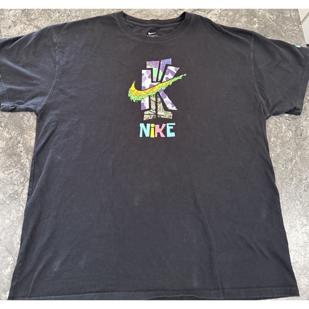 Nike Kyrie SpongeBob What The? Shirt Men's Large Black Logo‎ Graphics